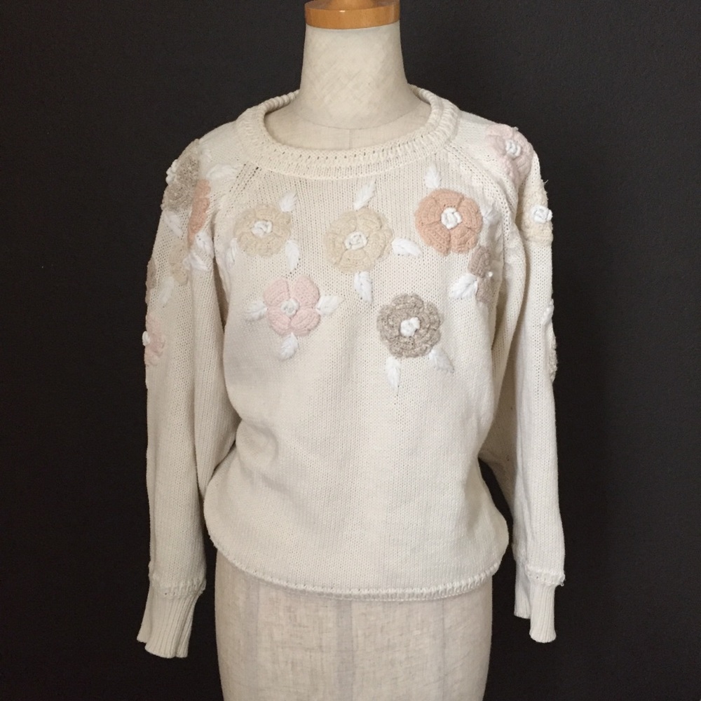 Vintage 100% Cotton Embroidered Rose Sweater